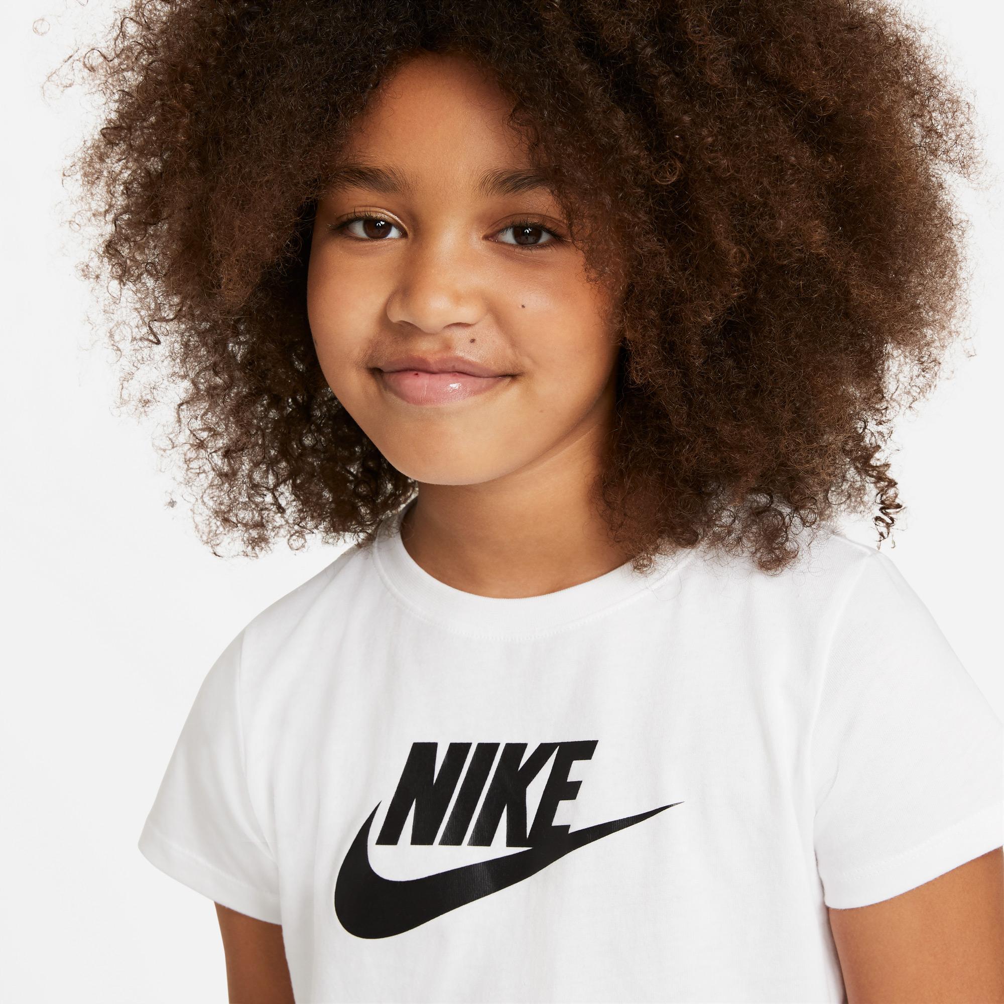 Nike Girls Sportswear Futura Çocuk Beyaz Crop T-Shirt