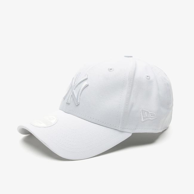  New Era Essential 940 Neyyan Kadın Beyaz Şapka