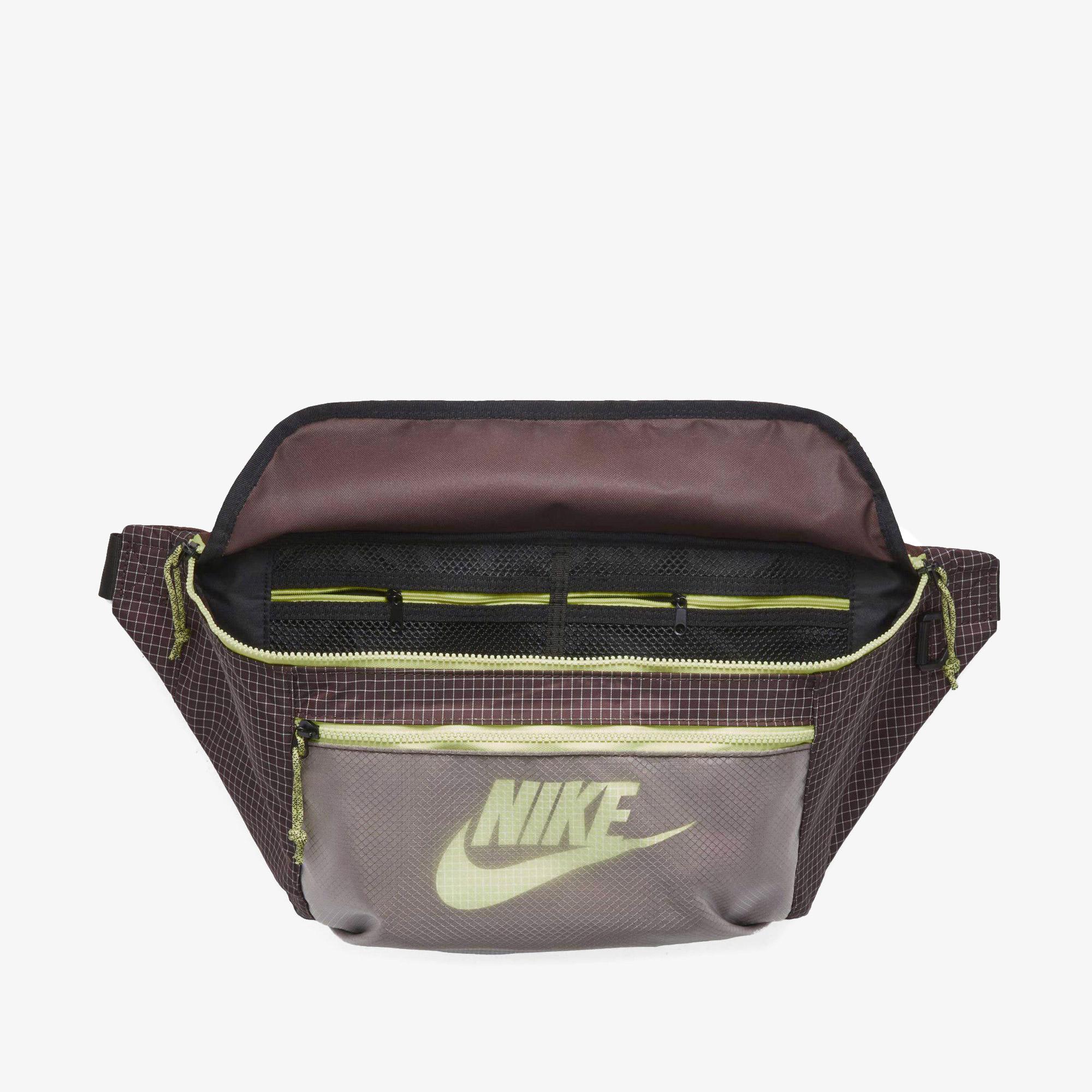Nike Tech Unisex Kahverengi Bel Çantası
