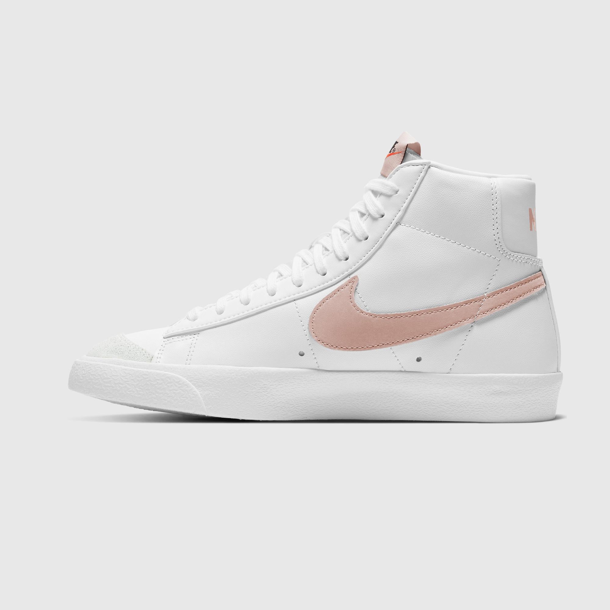 Nike Blazer Mid '77 Kadın Beyaz Spor Ayakkabı