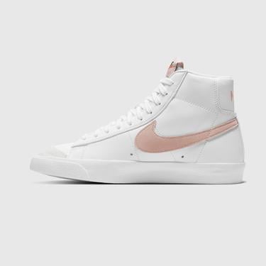  Nike Blazer Mid '77 Kadın Beyaz Spor Ayakkabı
