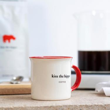  Kiss The Hippo Ceramic Mug Beyaz Kupa