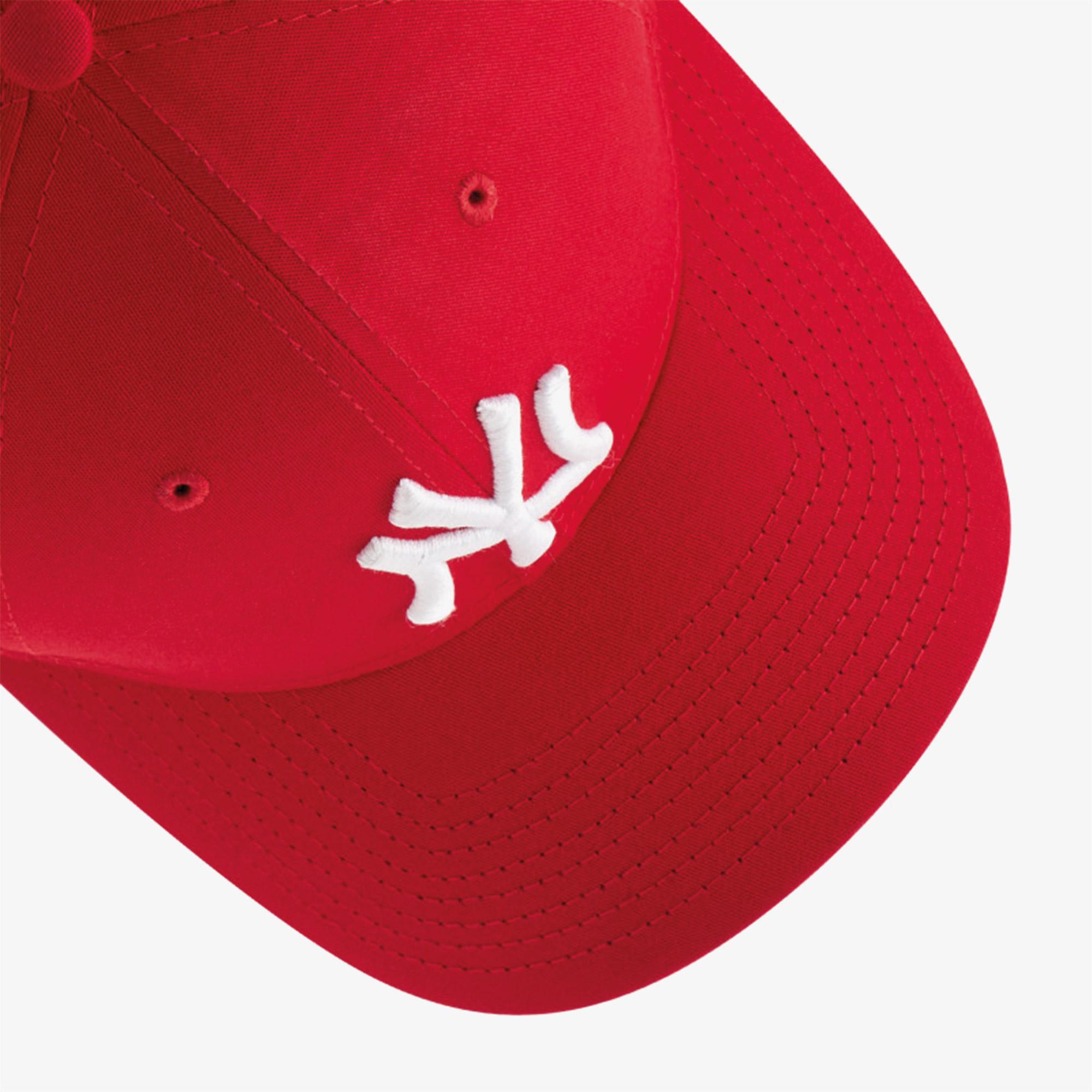 New Era New York Yankees Essential 39THIRTY Unisex Kırmızı Şapka