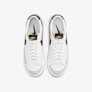  Nike Blazer Low '77 Kadın Beyaz Spor Ayakkabı