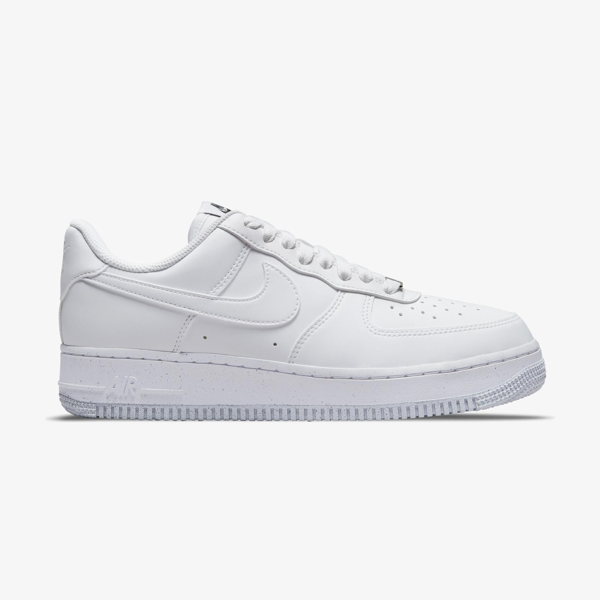 Nike Air Force 1 07 Next Nature Kadın Beyaz Spor Ayakkabı
