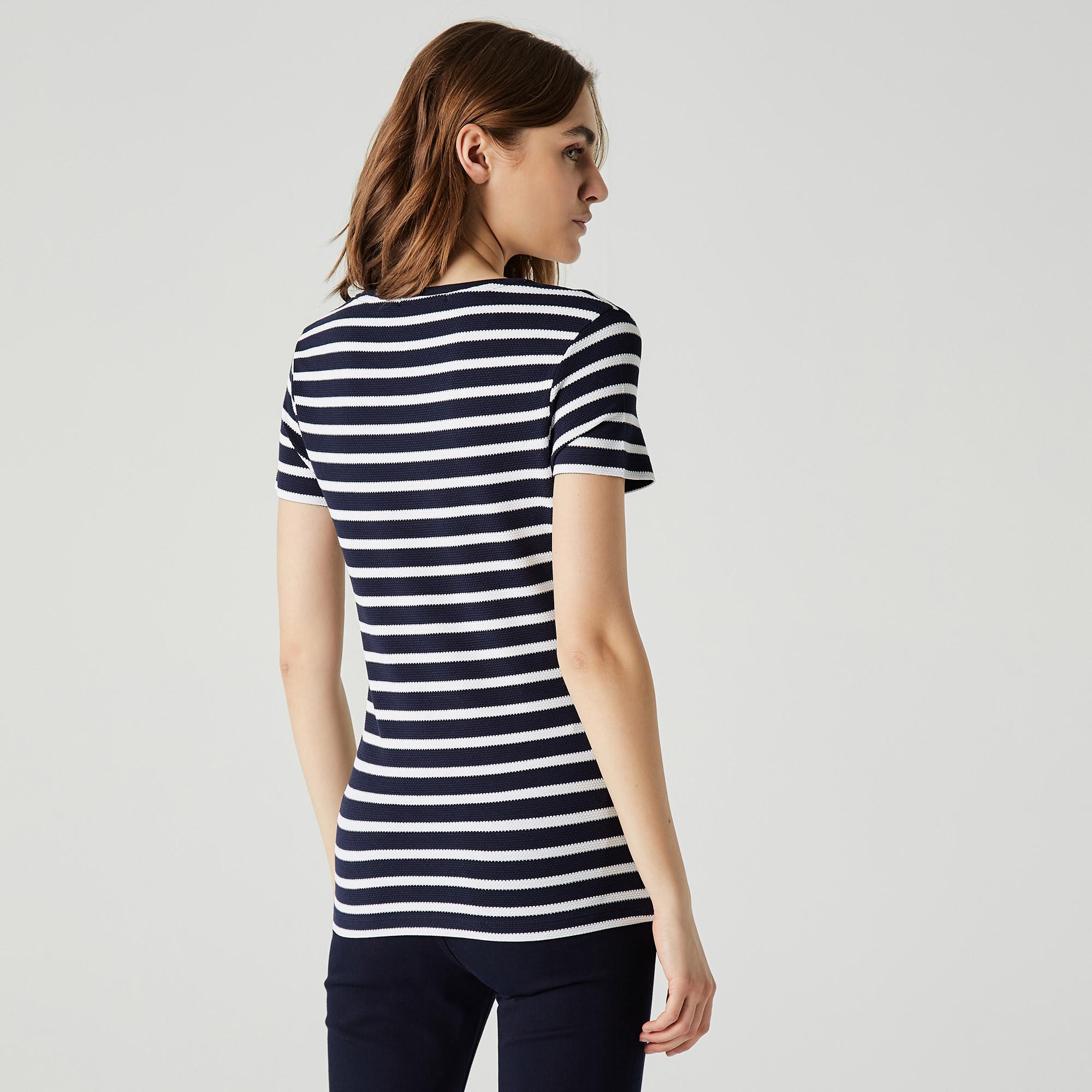 Lacoste Kadın Slim Fit Bisiklet Yaka Çizgili Lacivert T-Shirt