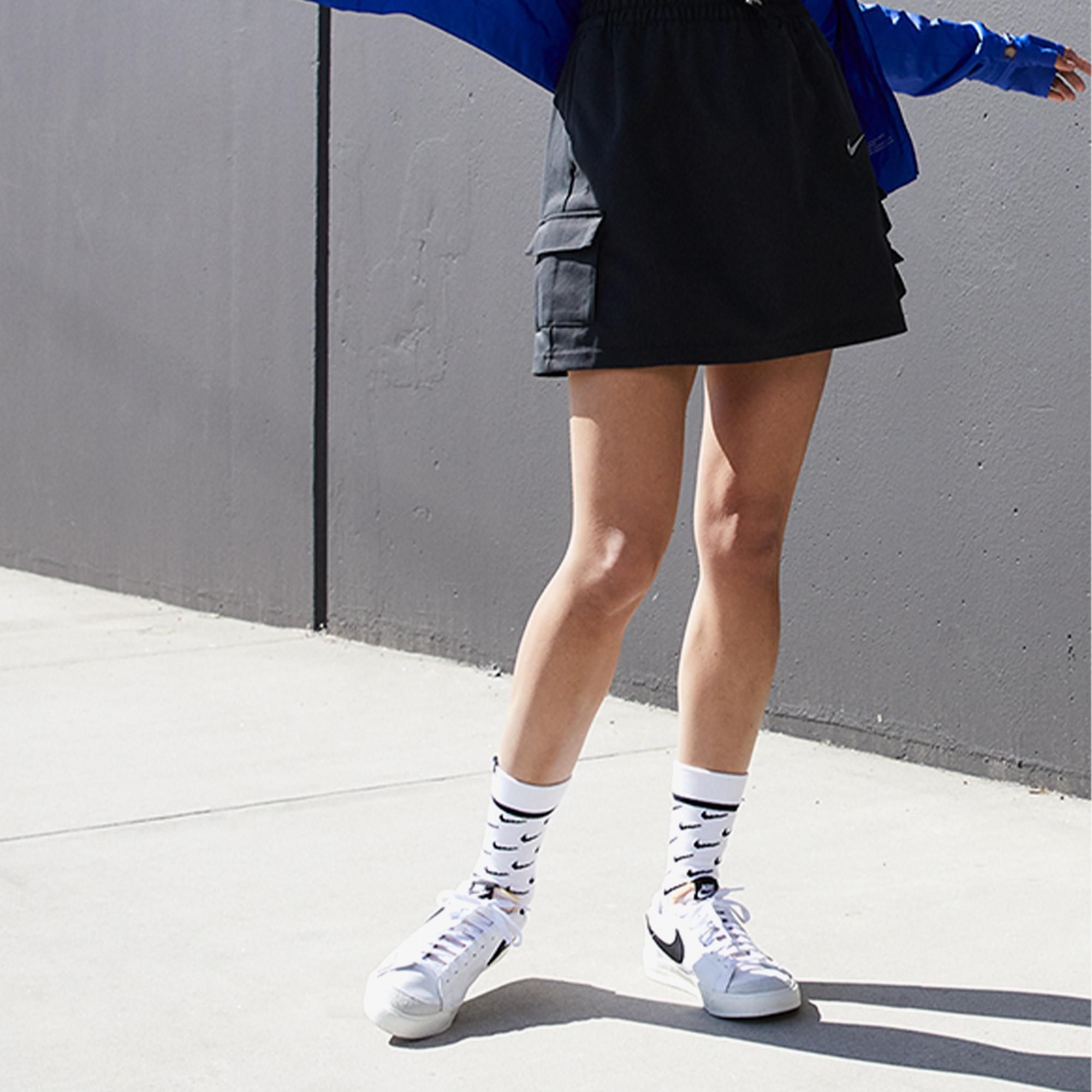 Nike Blazer Low '77 Kadın Beyaz Spor Ayakkabı