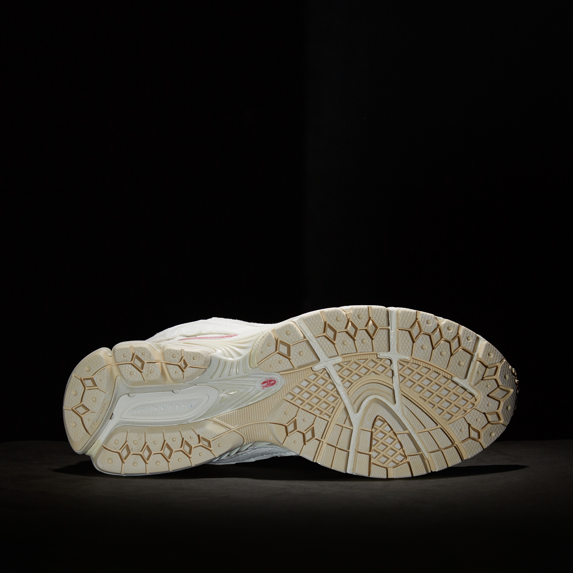 New Balance 2002 Lifestyle Unisex Beyaz Spor Ayakkabı