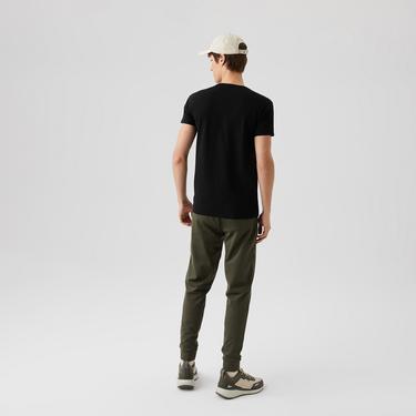  Lacoste Erkek V Yaka Siyah T-Shirt