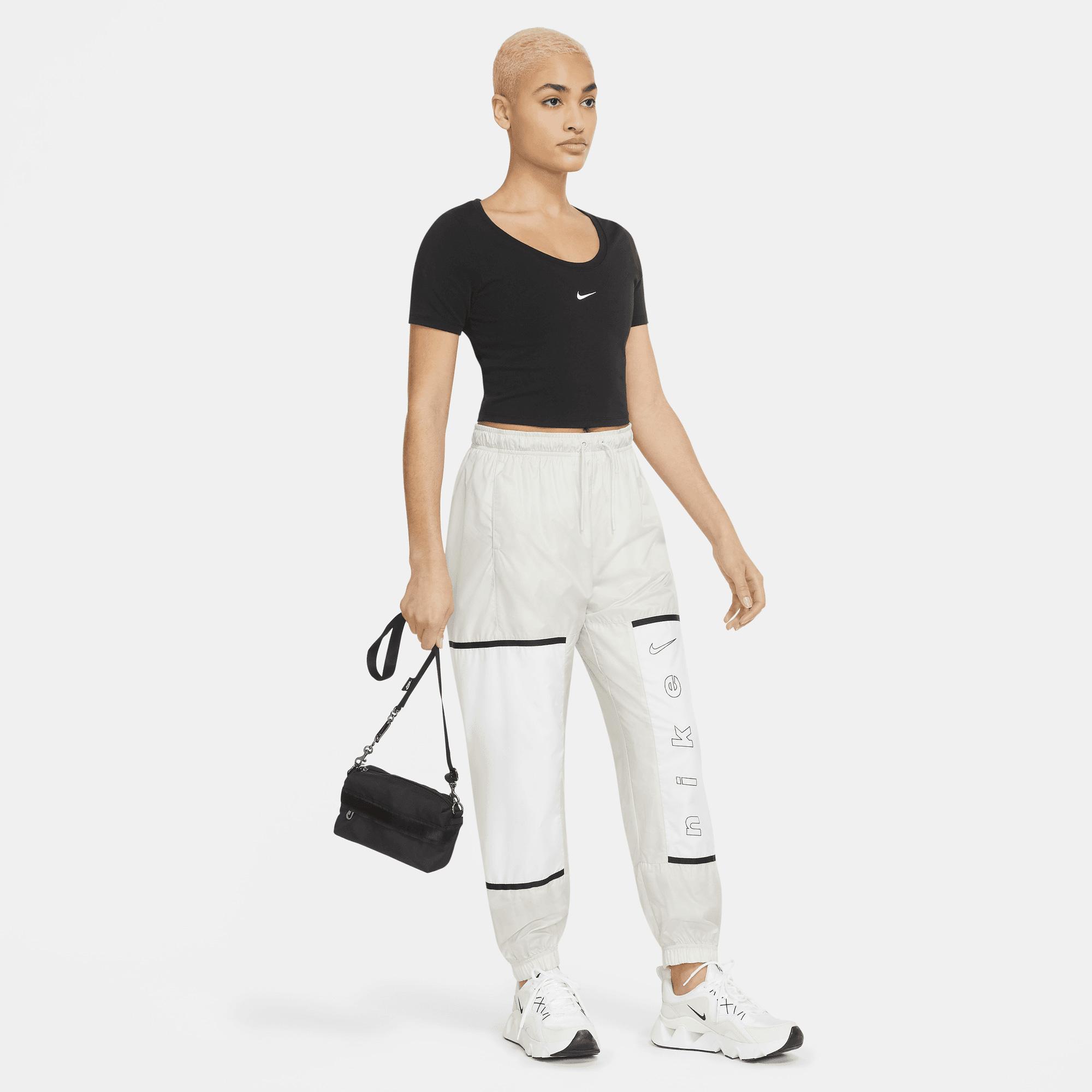 Nike Sportswear Futura Luxe Crossbody Kadın Siyah Omuz Çantası