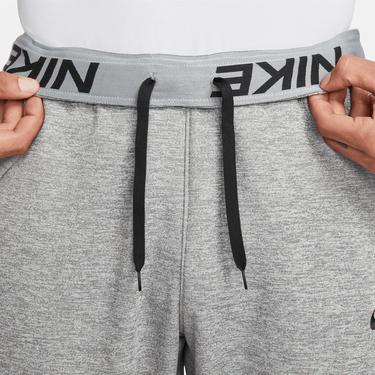  Nike Therma-Fit Taper Erkek Gri Eşofman Altı