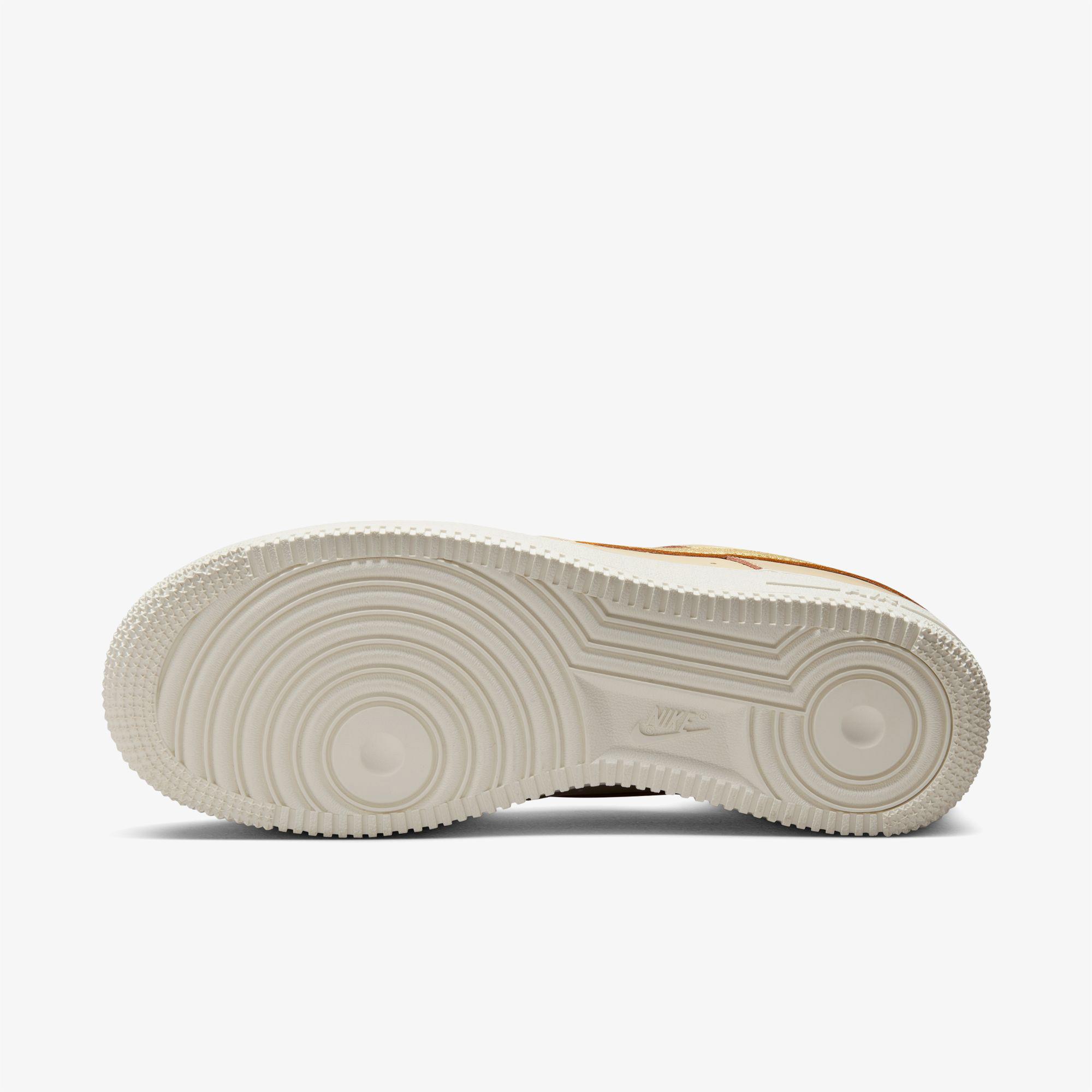 Nike Air Force 1 '07 Essential Kadın Bej Spor Ayakkabı