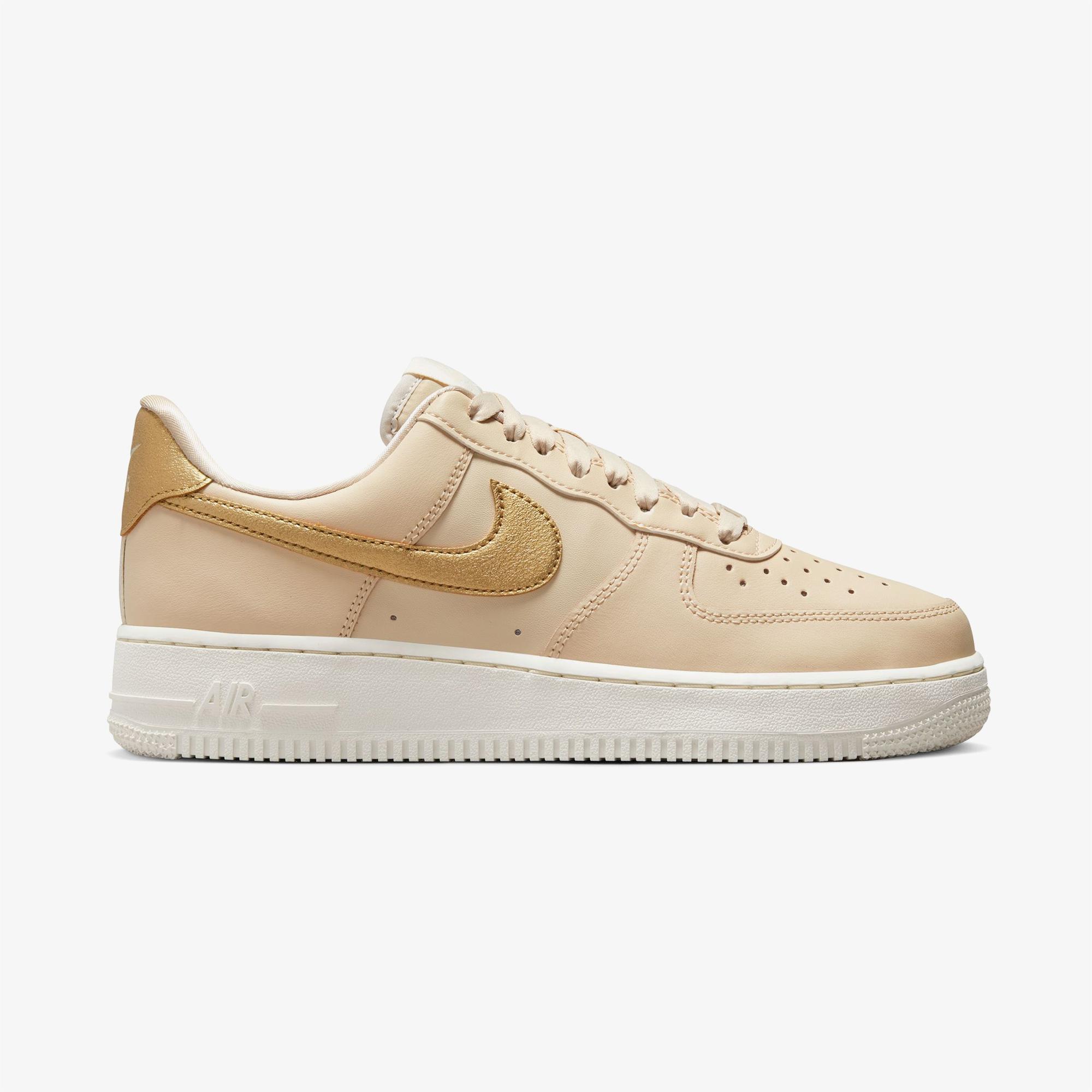 Nike Air Force 1 '07 Essential Kadın Bej Spor Ayakkabı