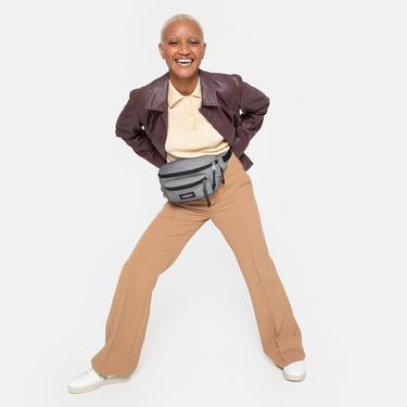  Eastpak Doggy Unisex Gri Bel Çantası