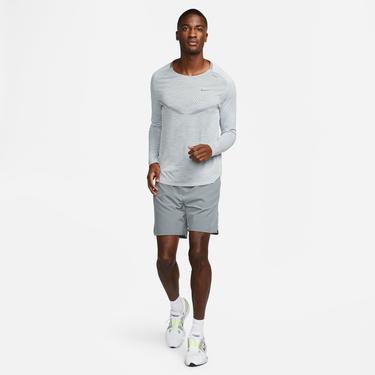  Nike Dri-Fit Challenger 18 cm Erkek Gri Şort