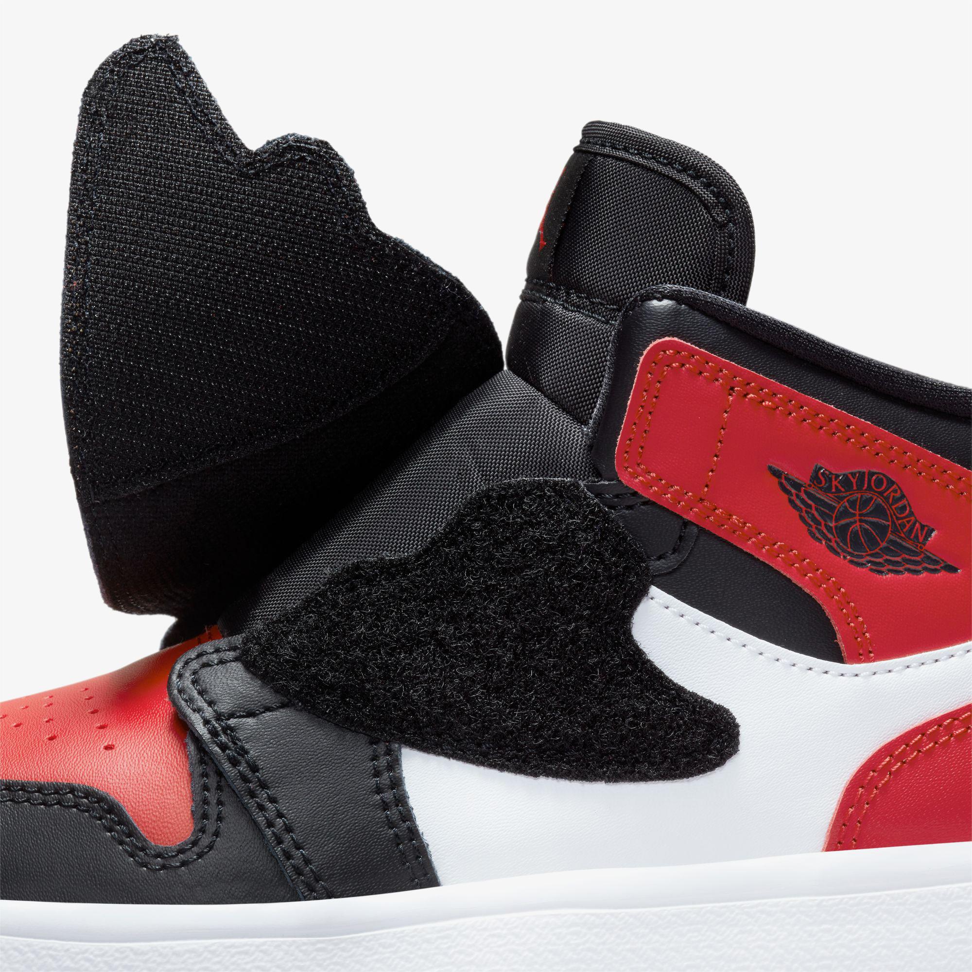 Jordan Sky 1 Çocuk Siyah Spor Ayakkabı