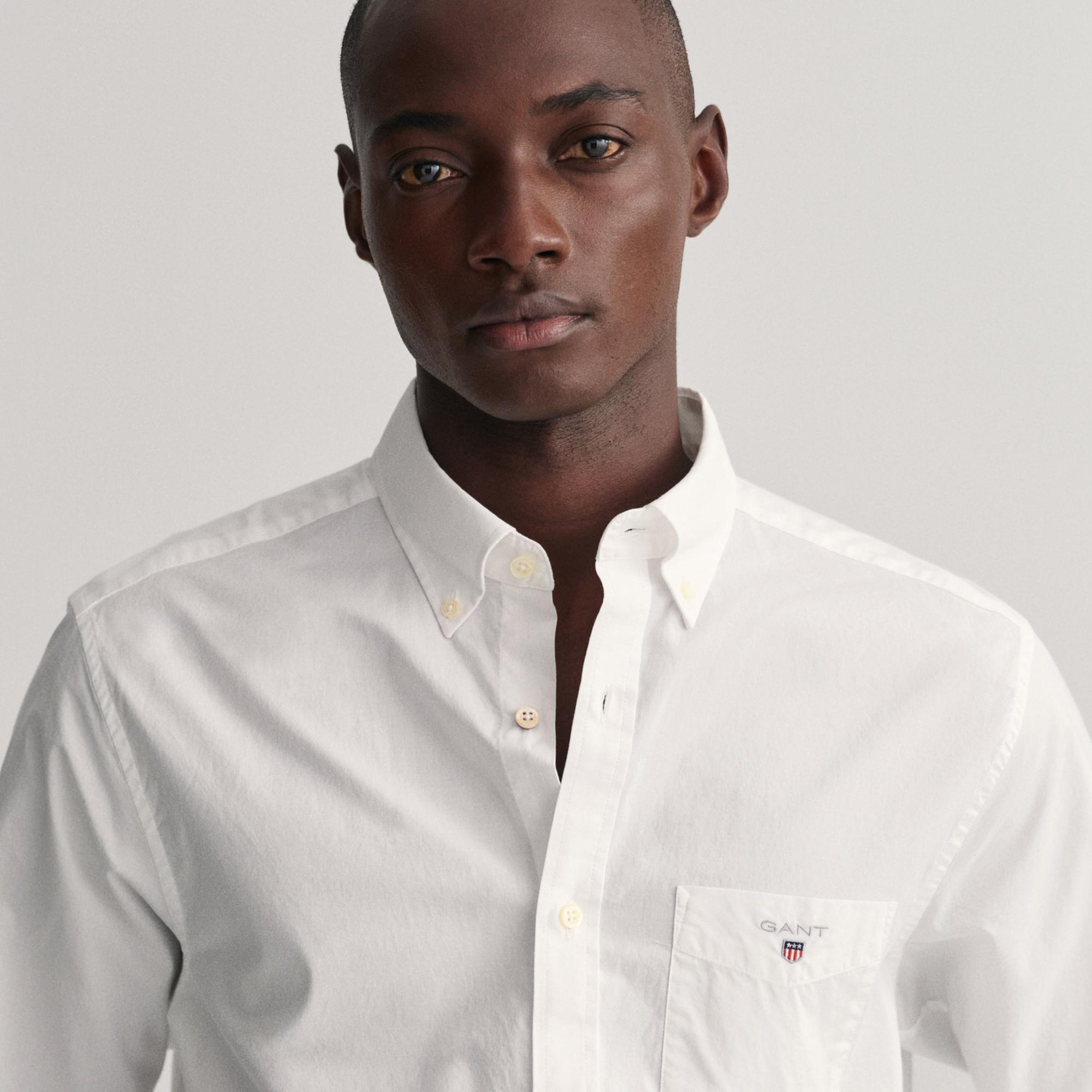 GANT Erkek Beyaz Regular Fit Düğmeli Yaka Broadcloth Gömlek