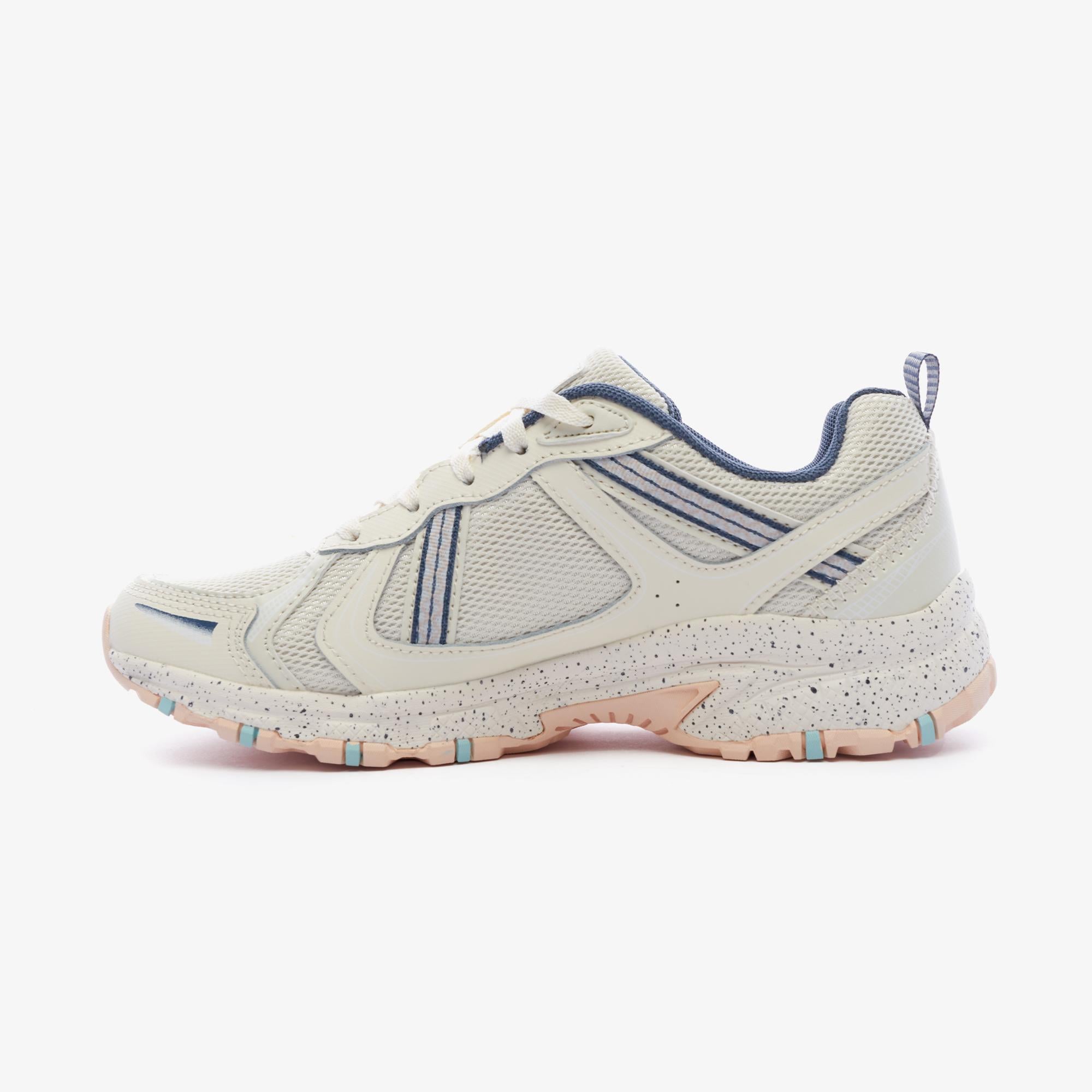 Skechers Hillcrest - Vast Adventure Kadın Krem Outdoor Ayakkabı