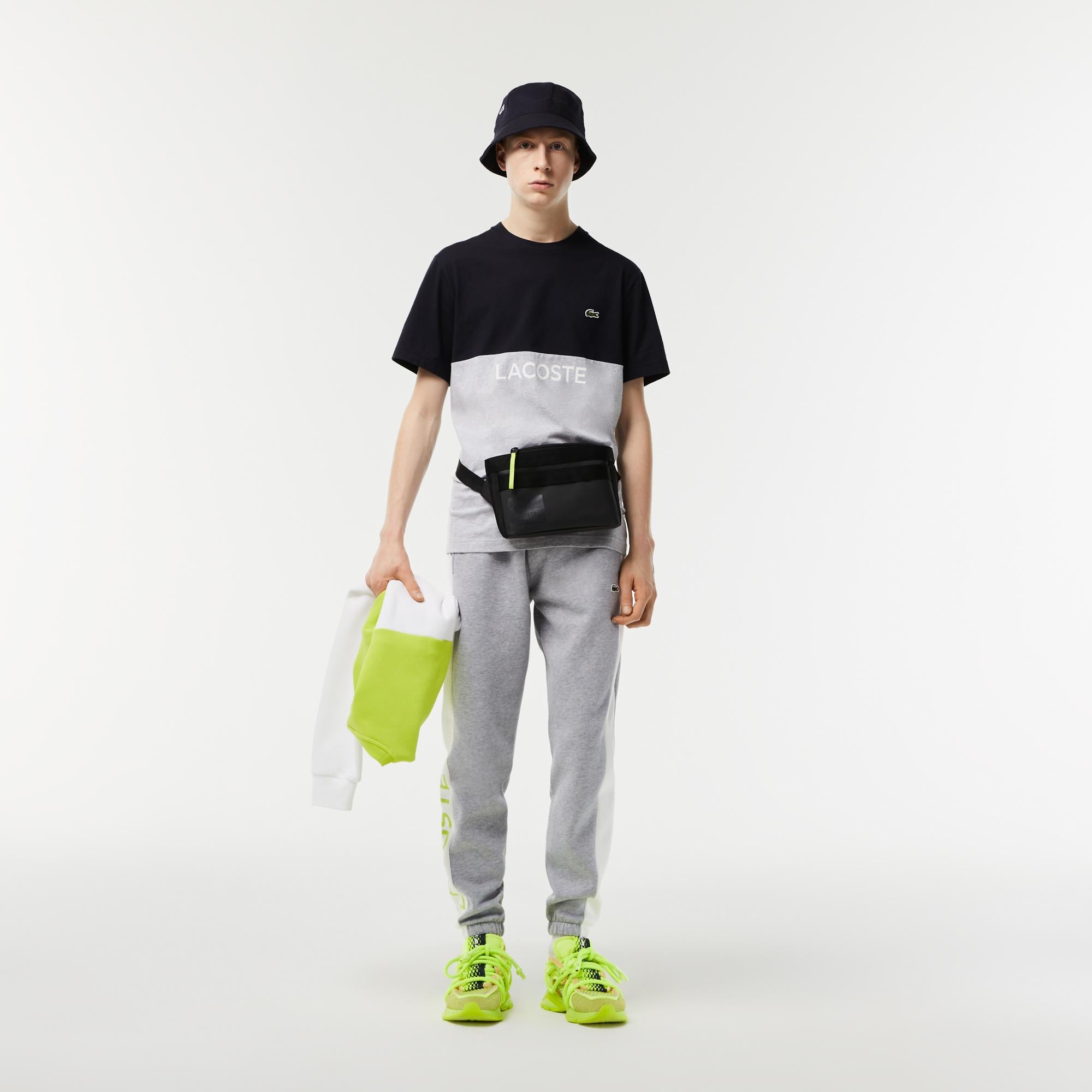 Erkek Regular Fit Bisiklet Yaka Renk Bloklu Siyah T-Shirt