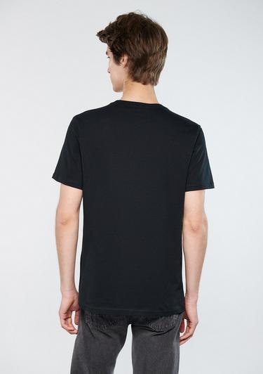  Mavi Superman Baskılı Siyah Tişört Slim Fit / Dar Kesim 066875-900