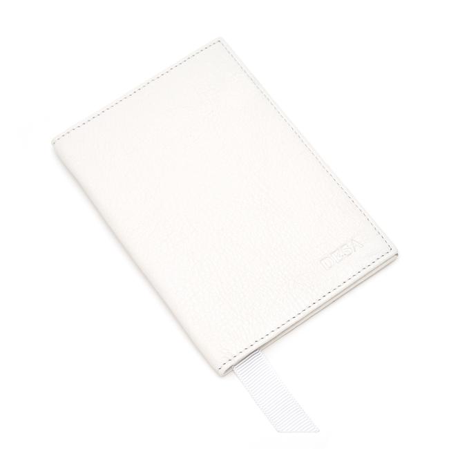  Beyaz Deri Pasaportluk