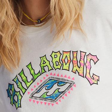  Billabong Pipe New Boy Kadın Beyaz Tişört
