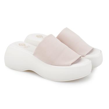  Kadın Beyaz Platform Tabanlı Terlik