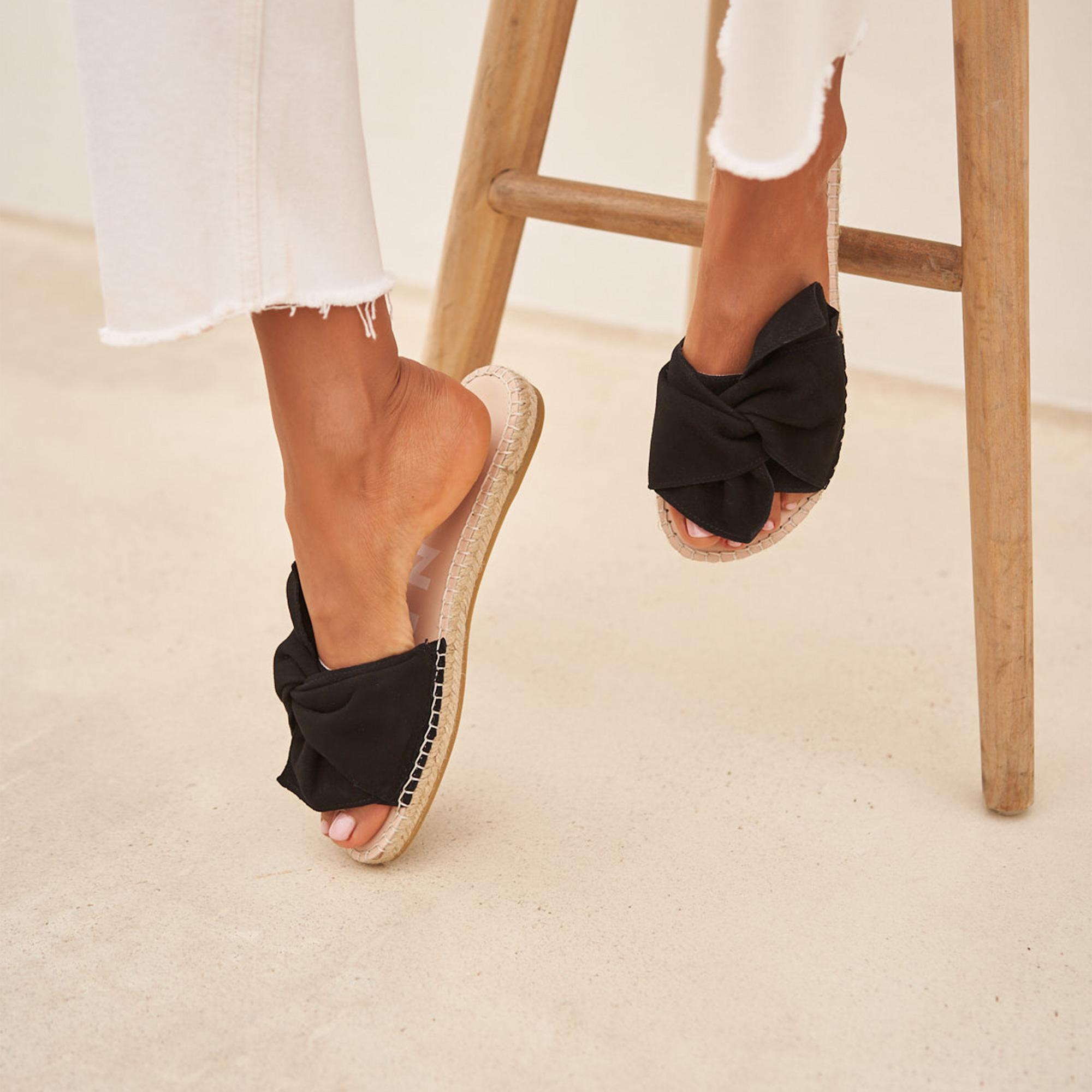 Manebi Kadın Siyah Terlik