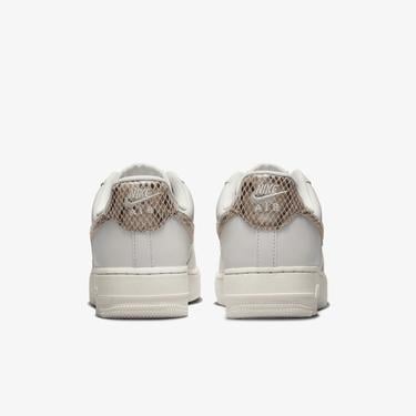  Nike Air Force 1 '07 Kadın Krem Rengi Spor Ayakkabı