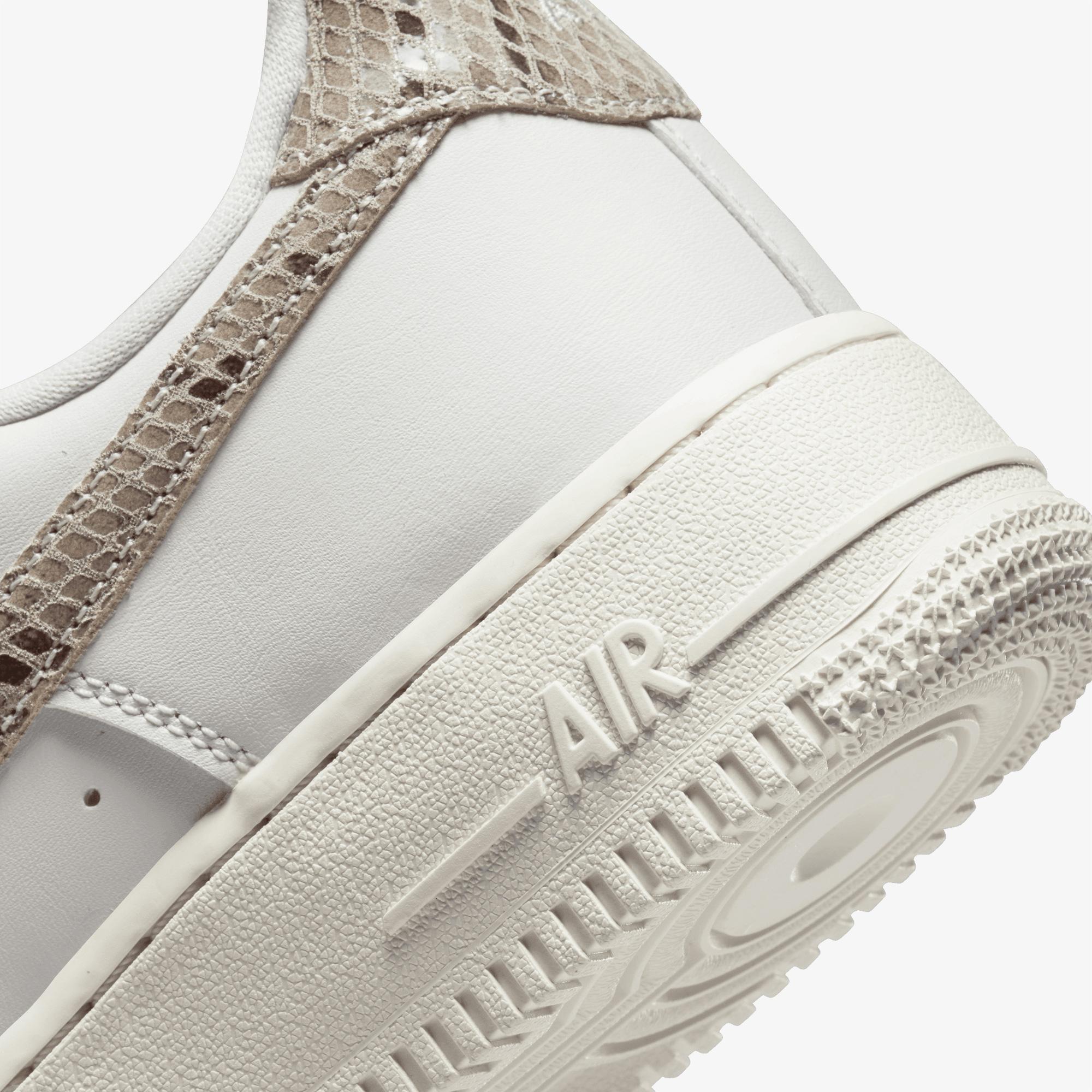 Nike Air Force 1 '07 Kadın Krem Rengi Spor Ayakkabı