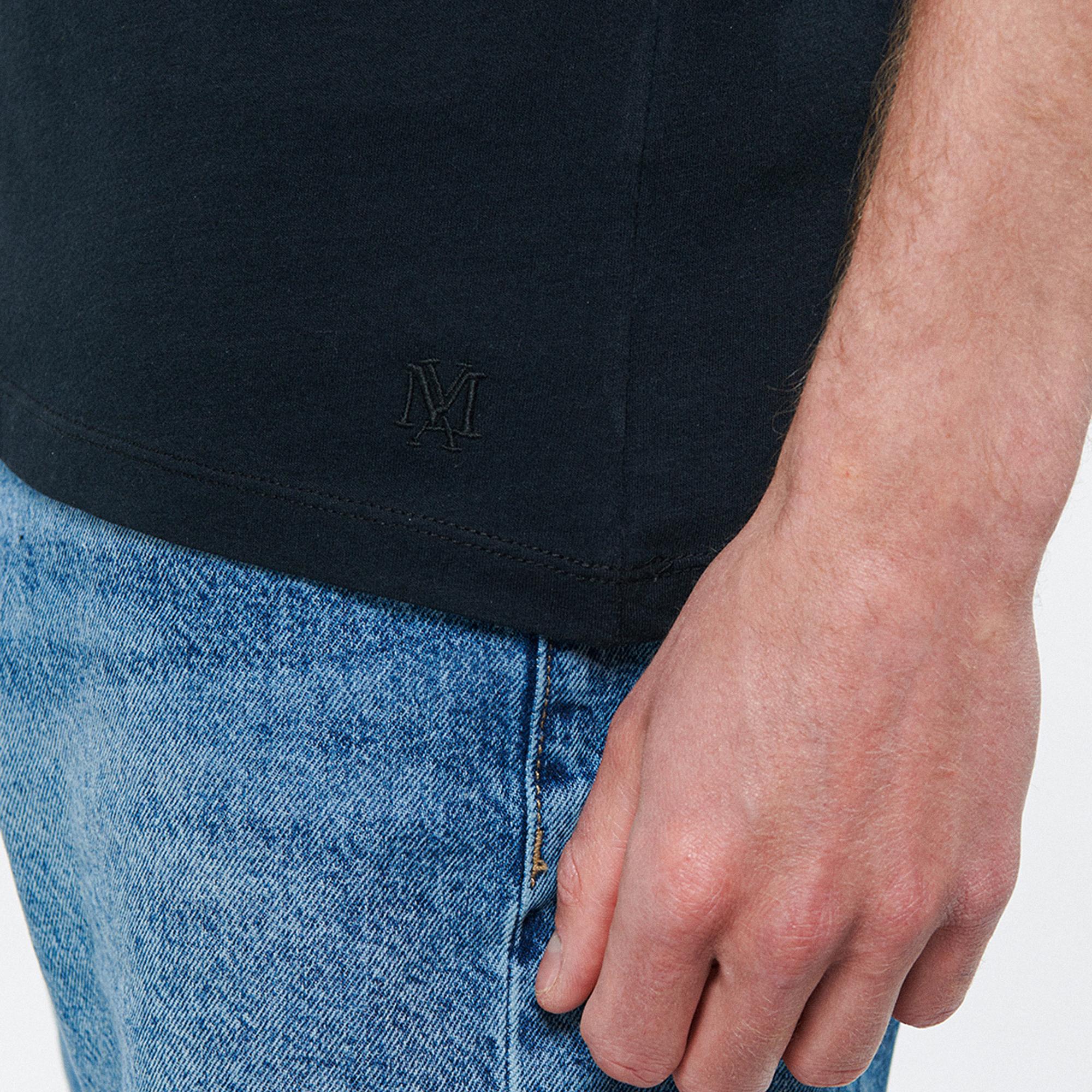 Mavi V Yaka Siyah Basic Tişört Fitted / Vücuda Oturan Kesim 062773-26341