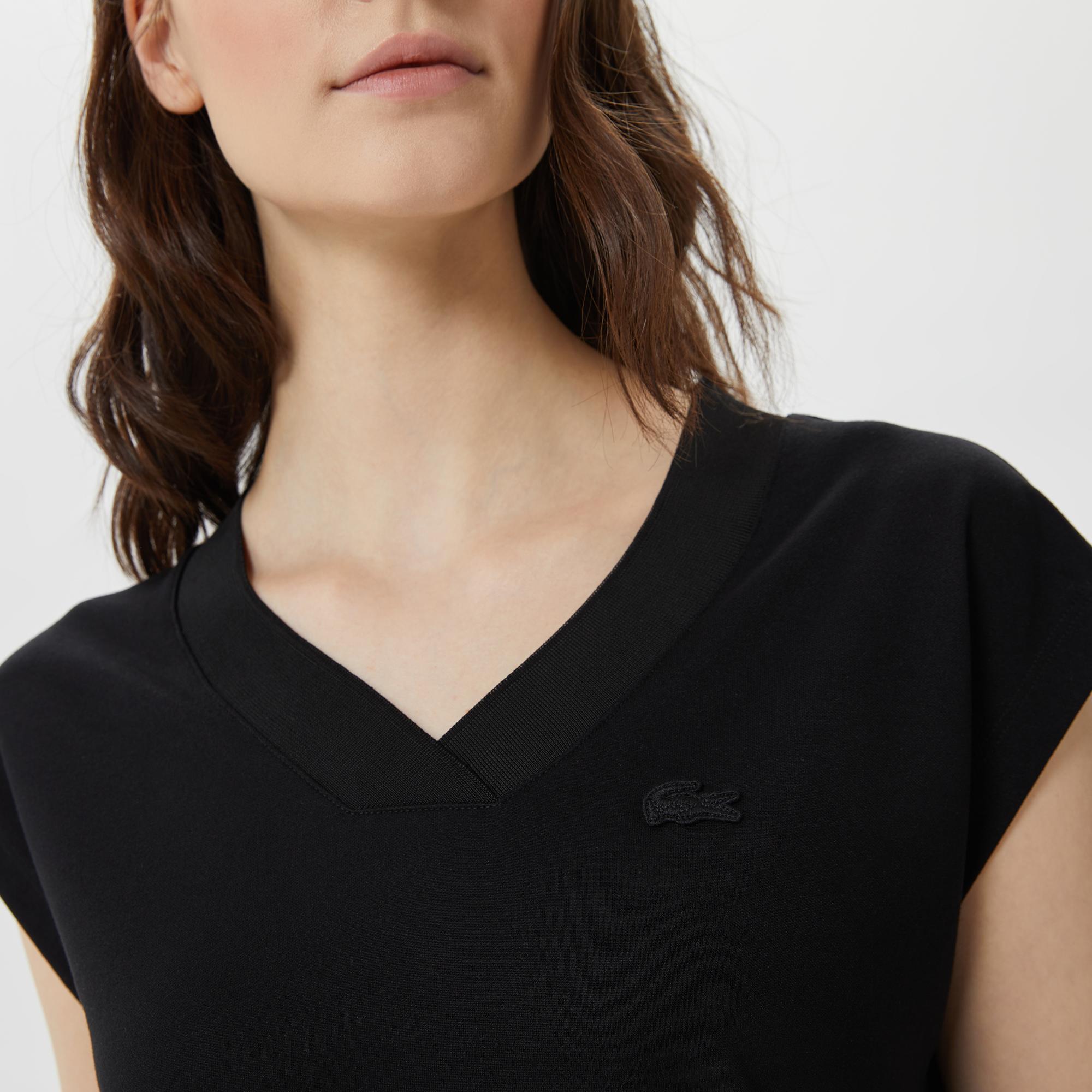 Kadın Slim Fit V Yaka Siyah T-Shirt