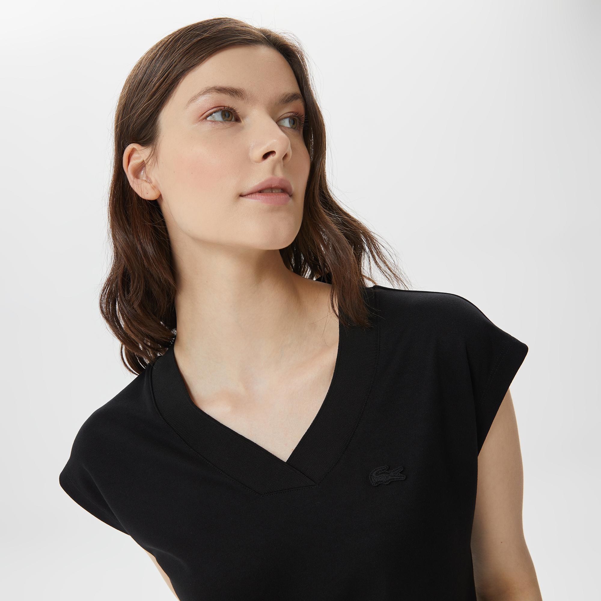 Kadın Slim Fit V Yaka Siyah T-Shirt