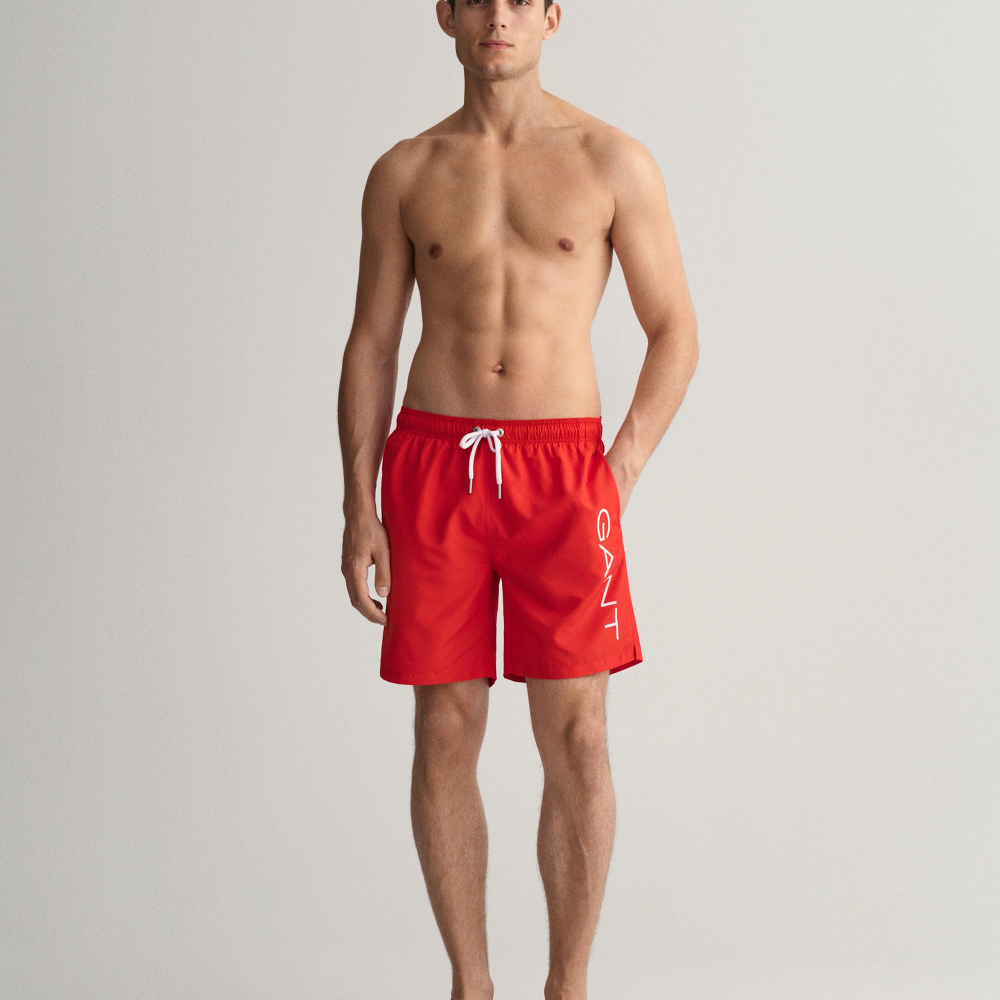 GANT Erkek Kırmızı Logolu Mayo Şort