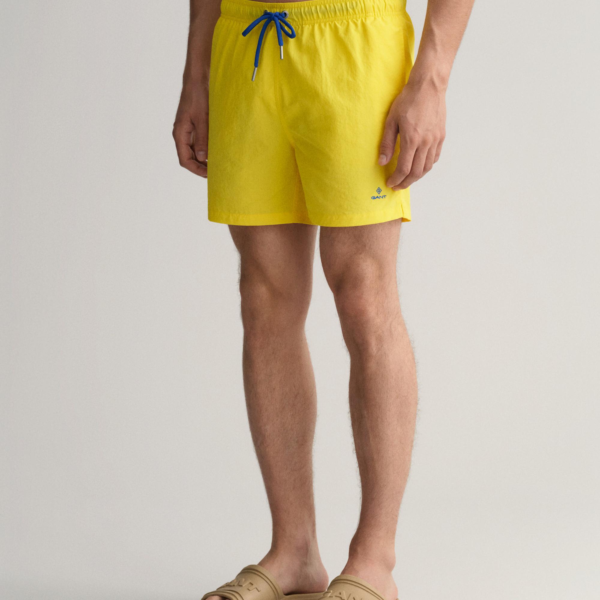 GANT Erkek Sarı Classic Fit Mayo Şort