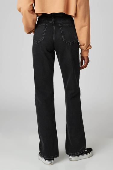  Yırtmaçlı Straight Jean