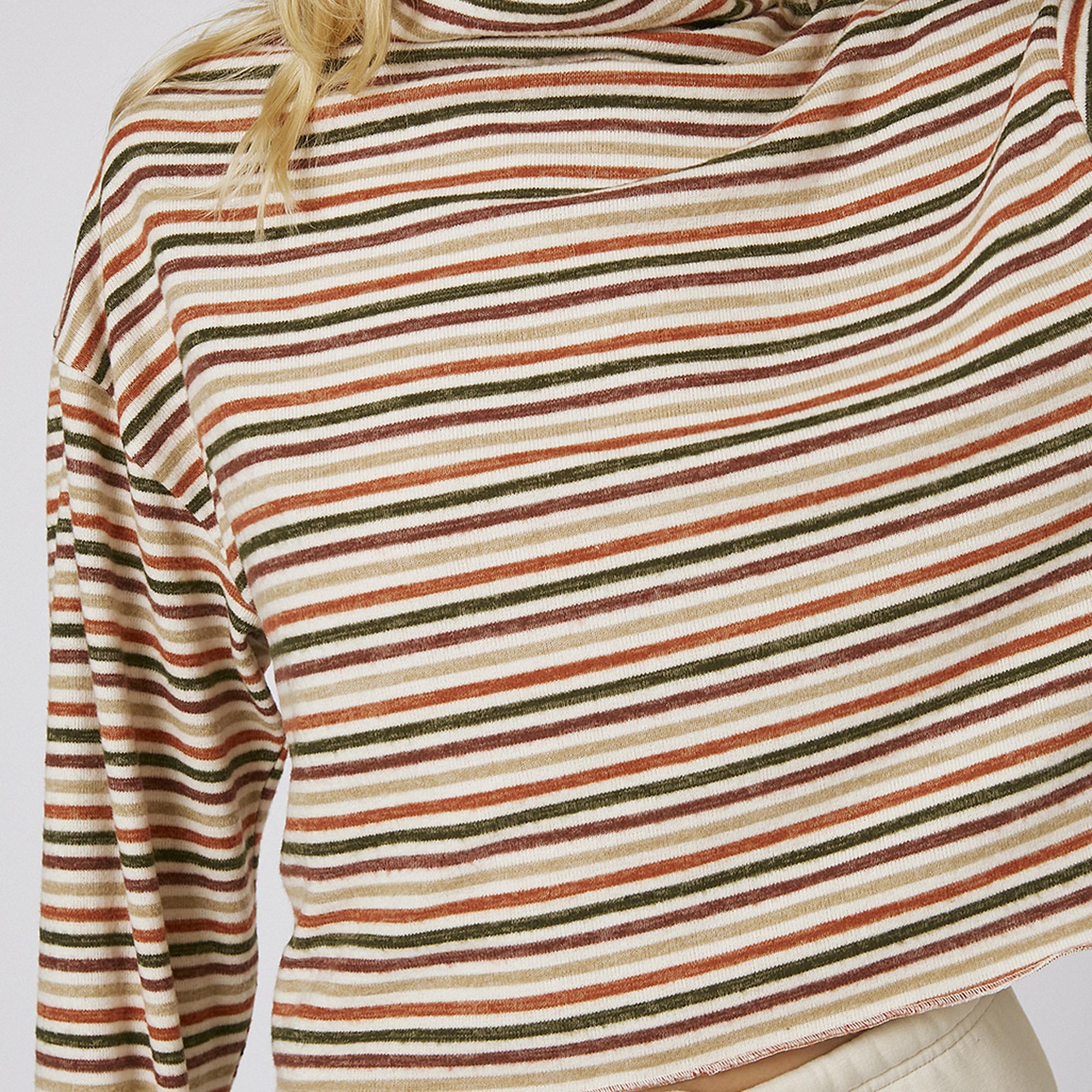 Dik Yaka Oversize Bluz