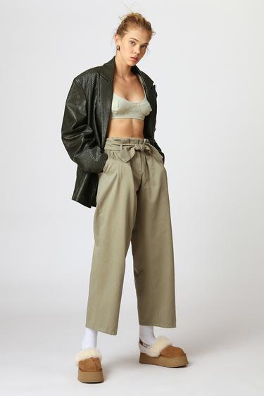  Bel Detaylı Gabardin Pantolon