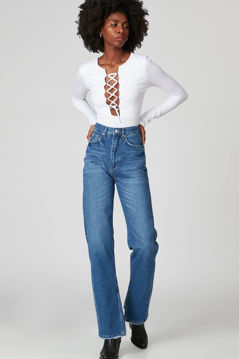  Bağcık Detaylı Bodysuit