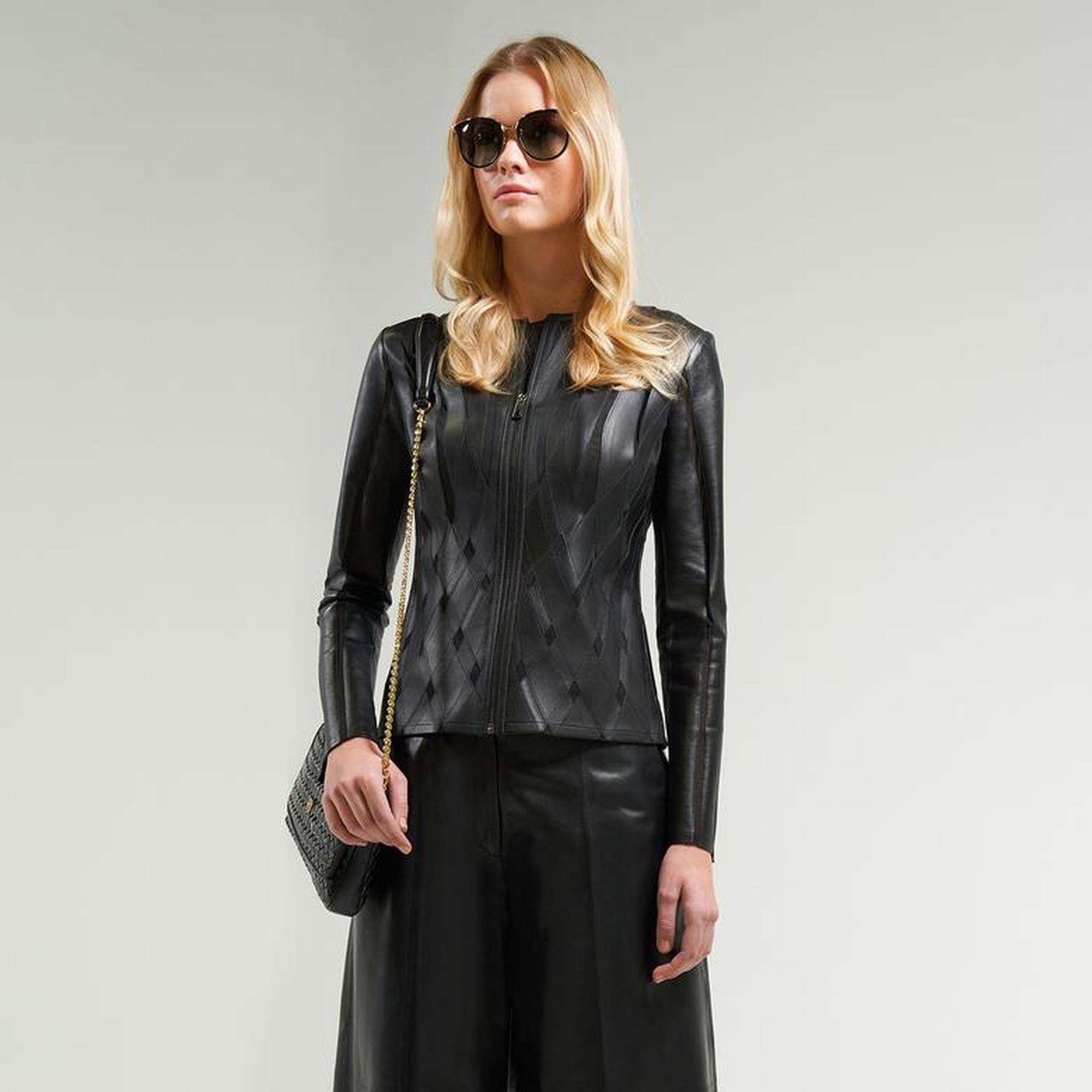 Marita Kadın Siyah Dairesel Panelli Deri Ceket