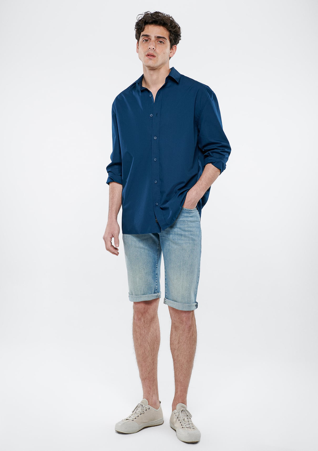  Mavi Nicholas Açık Puslu Mavi Premium Jean Şort 0416028720