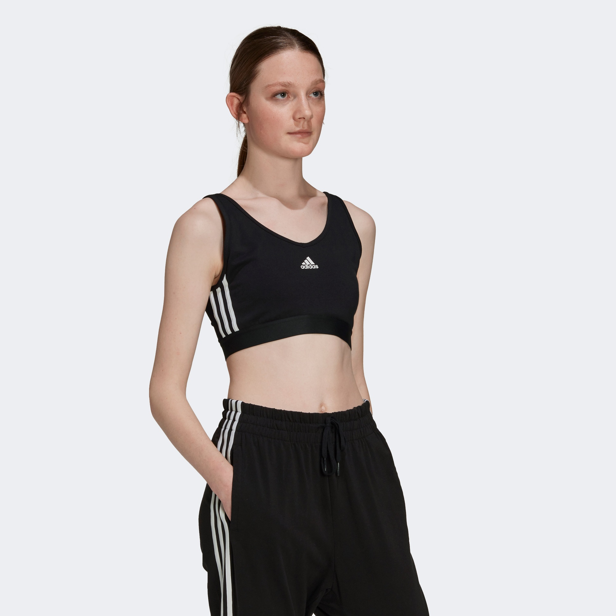 adidas Essentials 3-Stripes Kadın Siyah Antrenman Bra