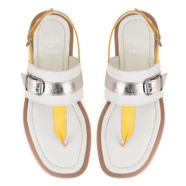 Kadın Beyaz Ayarlanabilir Tokalı Deri Terlik