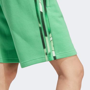  adidas Graphics Camo 3-Stripes  Erkek Yeşil Şort