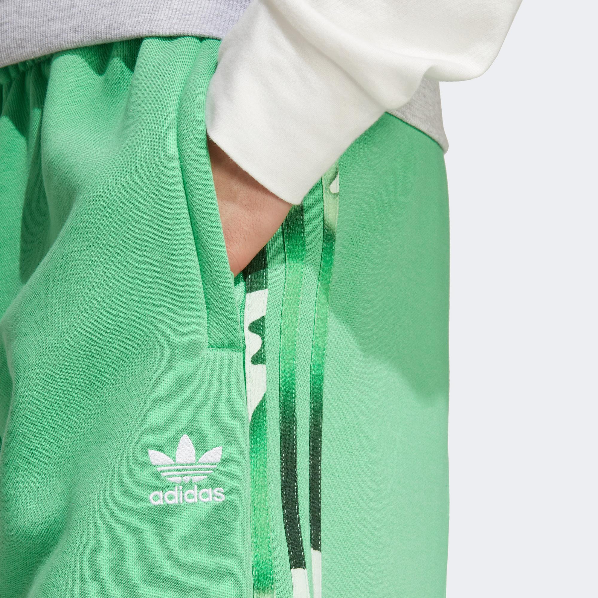 adidas Graphics Camo 3-Stripes  Erkek Yeşil Şort