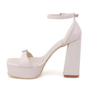  Kadın Bej Ayarlanabilir Tokalı Topuklu Sandalet