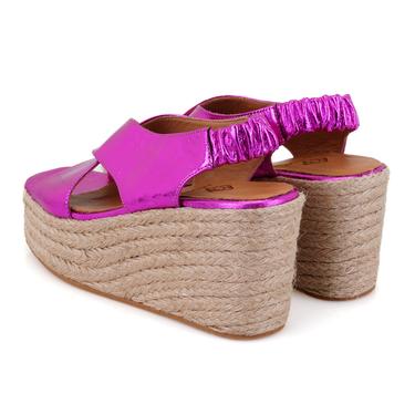  Kadın Fuşya Dolgu Topuklu Deri Sandalet