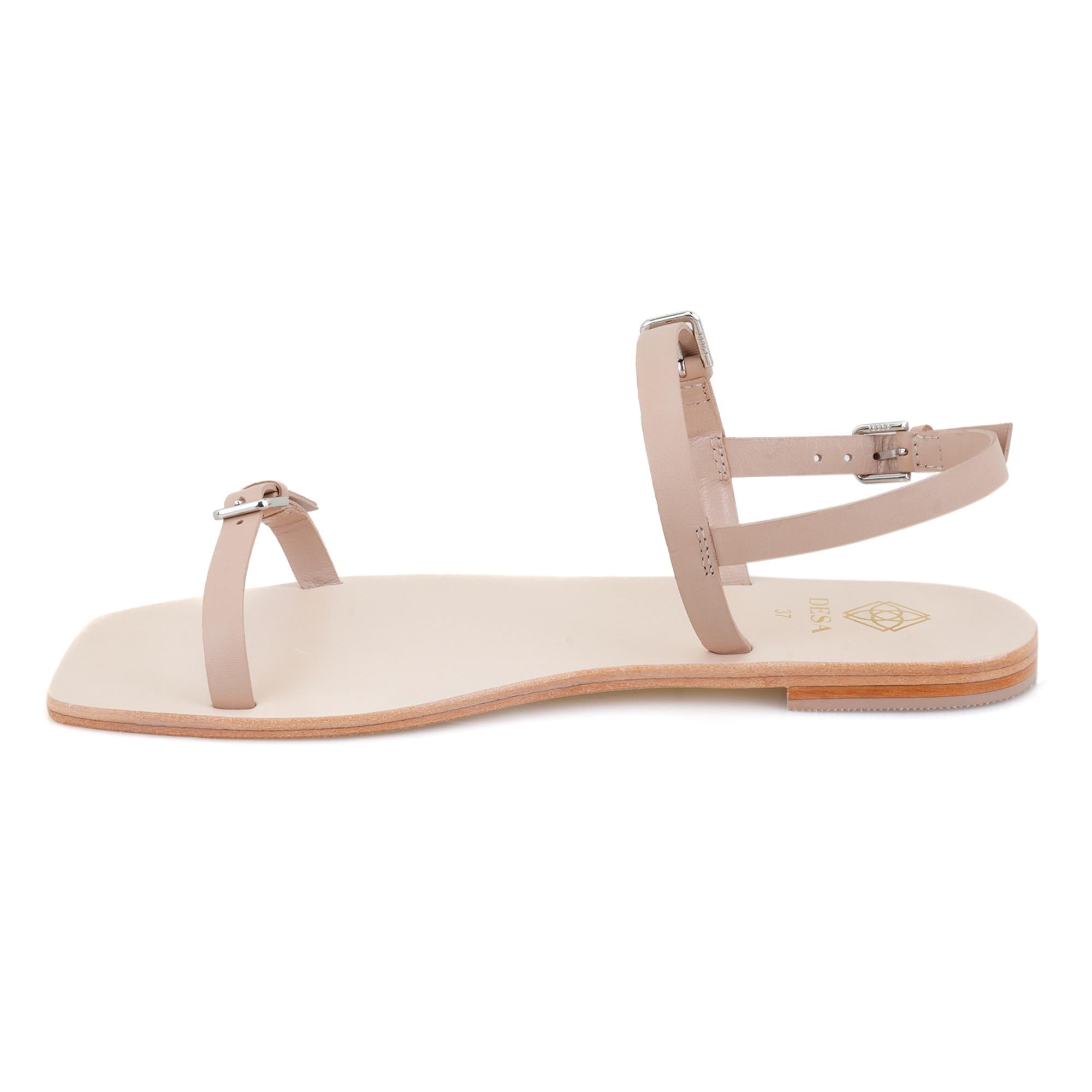 Kadın Bej Ayarlanabilir Tokalı Deri Sandalet