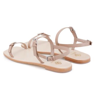  Kadın Bej Ayarlanabilir Tokalı Deri Sandalet