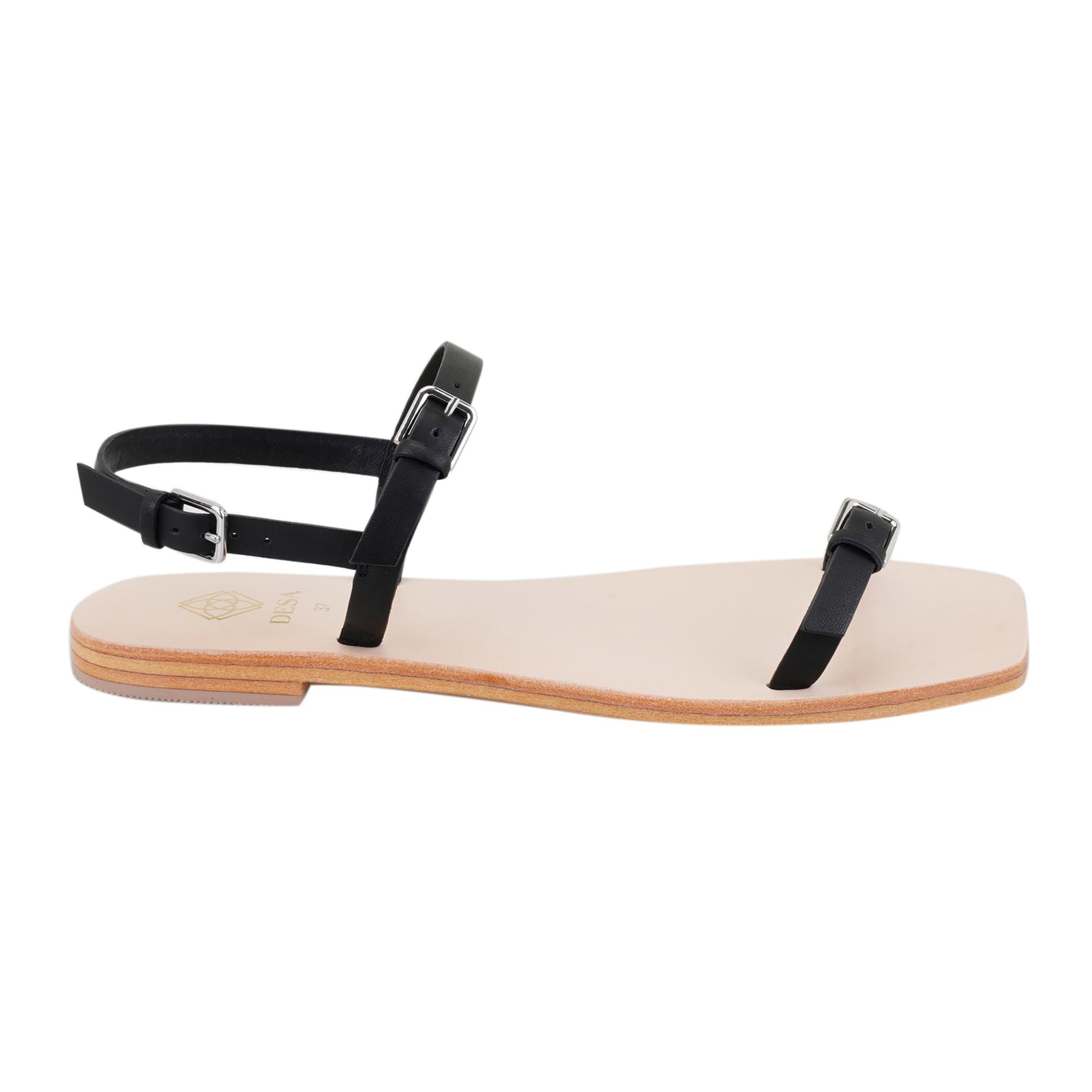 Kadın Siyah Ayarlanabilir Tokalı Deri Sandalet